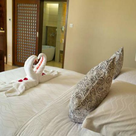 סניה Kangte Wangfu Hotel Of Resort And Conference מראה חיצוני תמונה