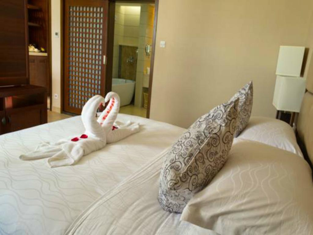 סניה Kangte Wangfu Hotel Of Resort And Conference מראה חיצוני תמונה